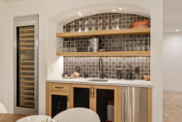 Paso Robles Geneseo Custom Home Build Bar
