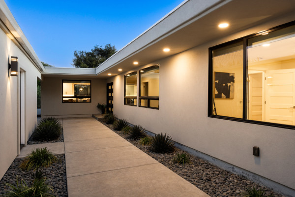 Rich San Luis Obispo Custom Home Build Courtyard